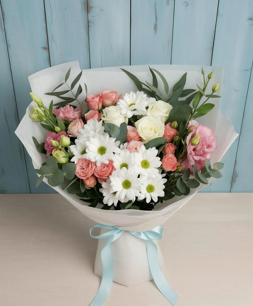 Букет цветов из: Розы, Лизиантусы и Хризантемы в Тосно