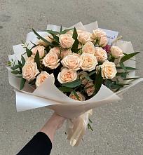 Букет Кремовые розы Латте в Тосно