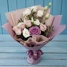 Букет цветов из:  Розы и Лизиантусы в Тосно