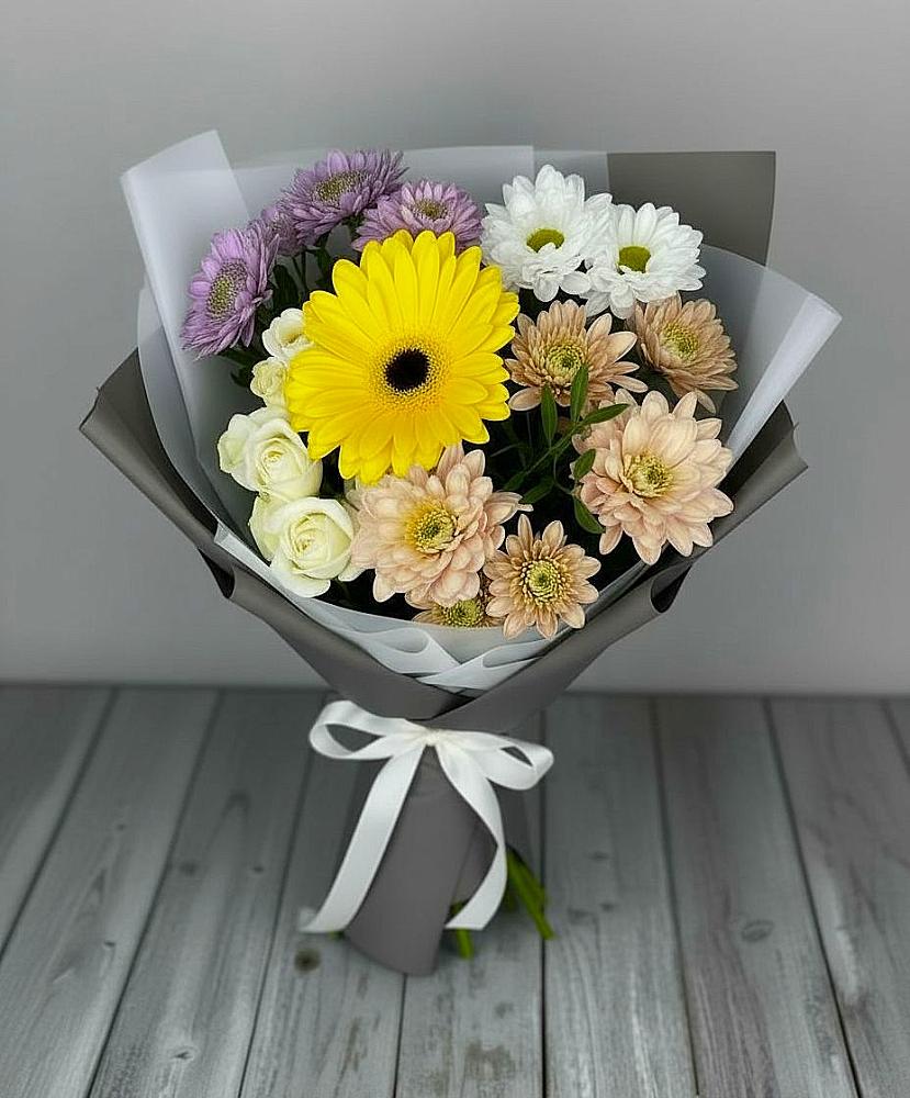 Букет цветов из: Розы, Герберы и Хризантемы в Тосно