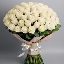 Букет 101 беля роза Белоснежка в Тосно