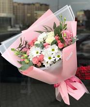 Букет цветов из:  Розы, Лизиантусы и Хризантемы в Тосно