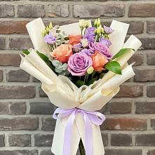Букет цветов из:  Лизиантусы и Розы #REPLACE_PRED# Тосно