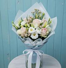 Букет цветов из:  Розы и Лизиантусы в Тосно