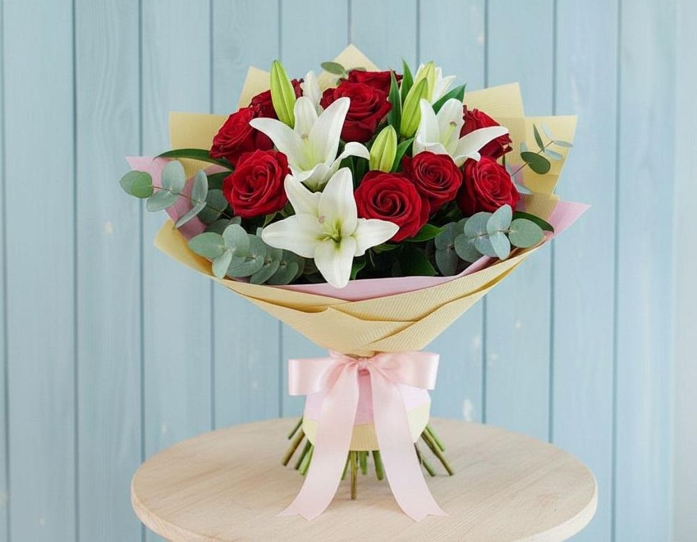 Букет цветов из: Лилии и Розы в Тосно