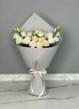 Букет цветов из:  Розы и Лизиантусы в Тосно